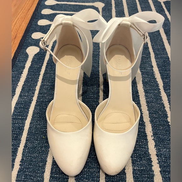 Kailee P. Bridal Shoes Size 7 - Picture 1 of 5